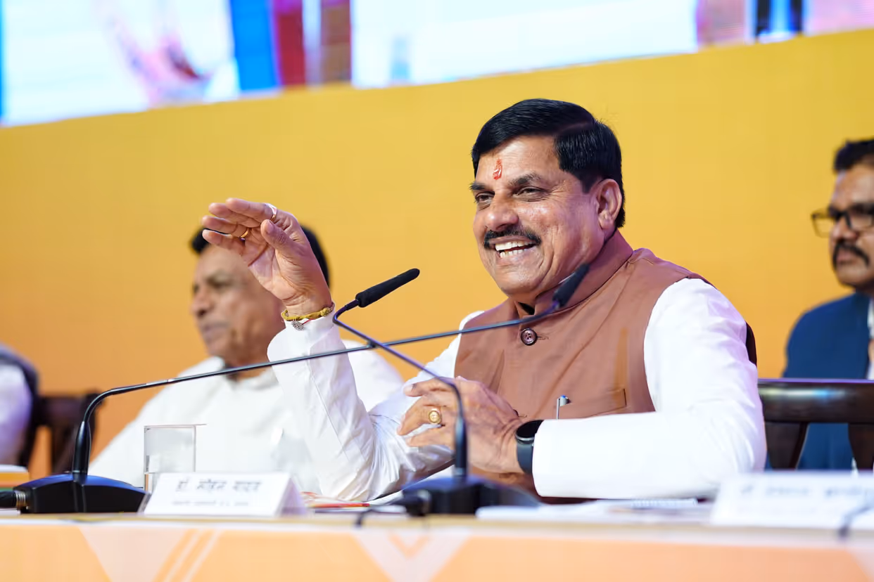 MP के लिए दुबई में निवेश की तलाश, 4 दिवसीय दौरे पर CM मोहन यादव रवाना; ग्लोबल मंच पर रखेंगे विकास का रोडमैप