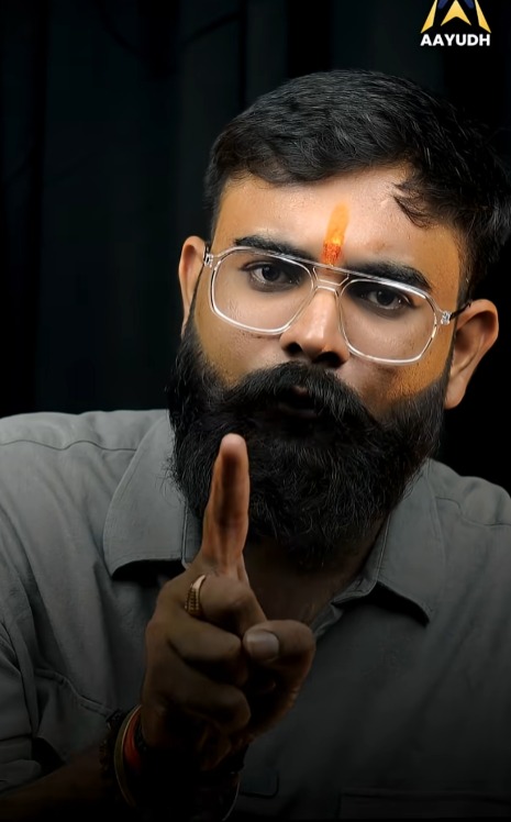 संसद में भगवा पहनकर Pappu Yadav का प्रदर्शन! विरोध या अपमान?