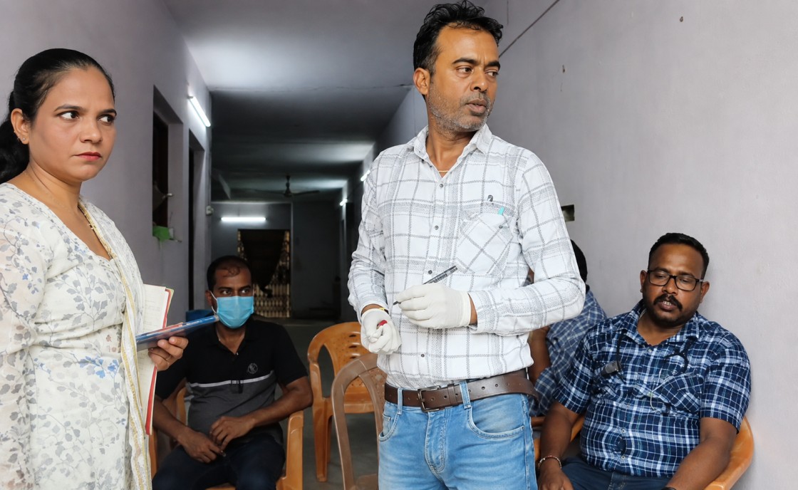 शिवपुरी में एक ही परिवार के 4 बच्चों की मौत, 3 बच्चियों की हालत गंभीर; झरने में नहाने के बाद बिगड़ी तबीयत