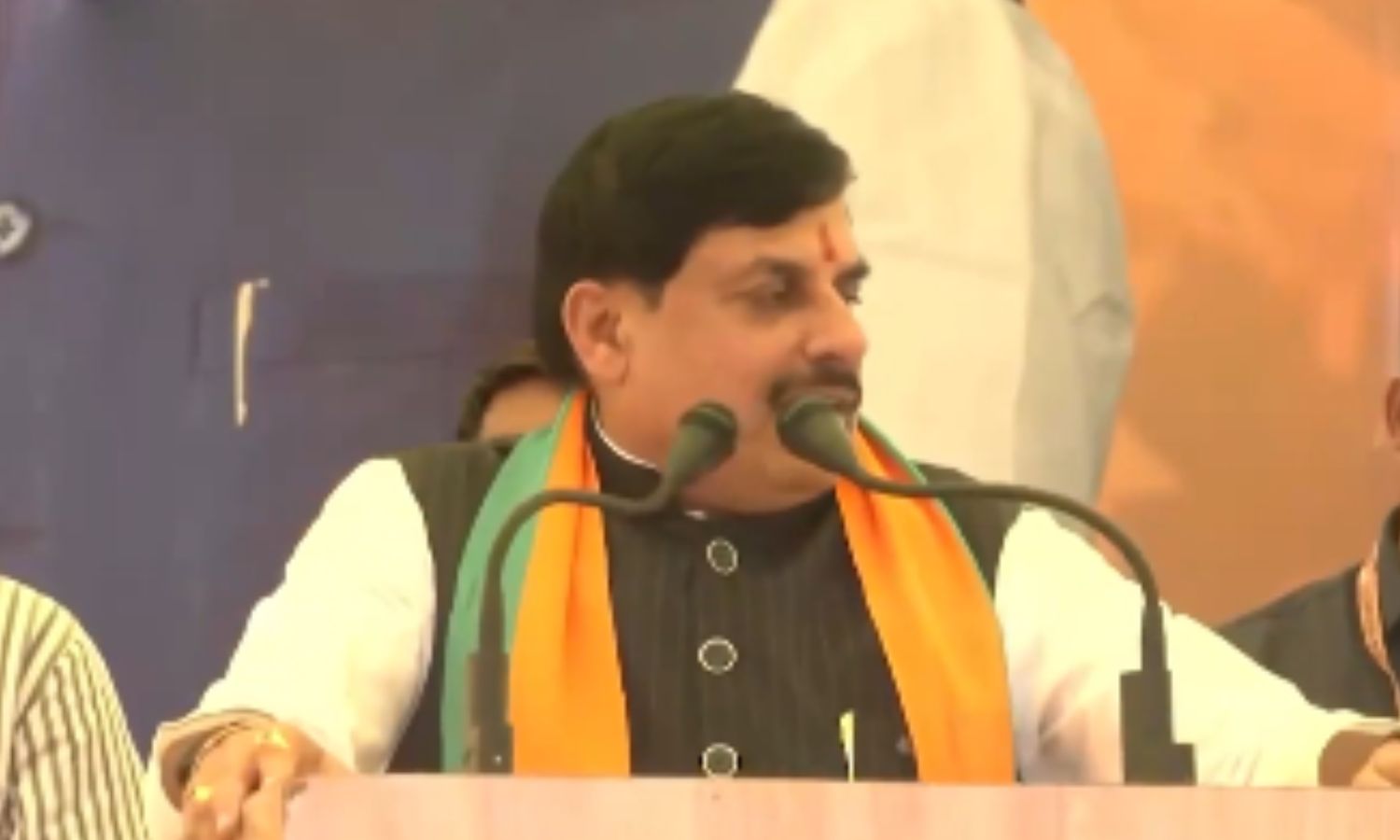 CM Mohan Yadav Datiya Visit: दतिया उपचुनाव: CM मोहन यादव ने किया जोरदार प्रचार, बोले - आशुतोष तिवारी को जिताओ!