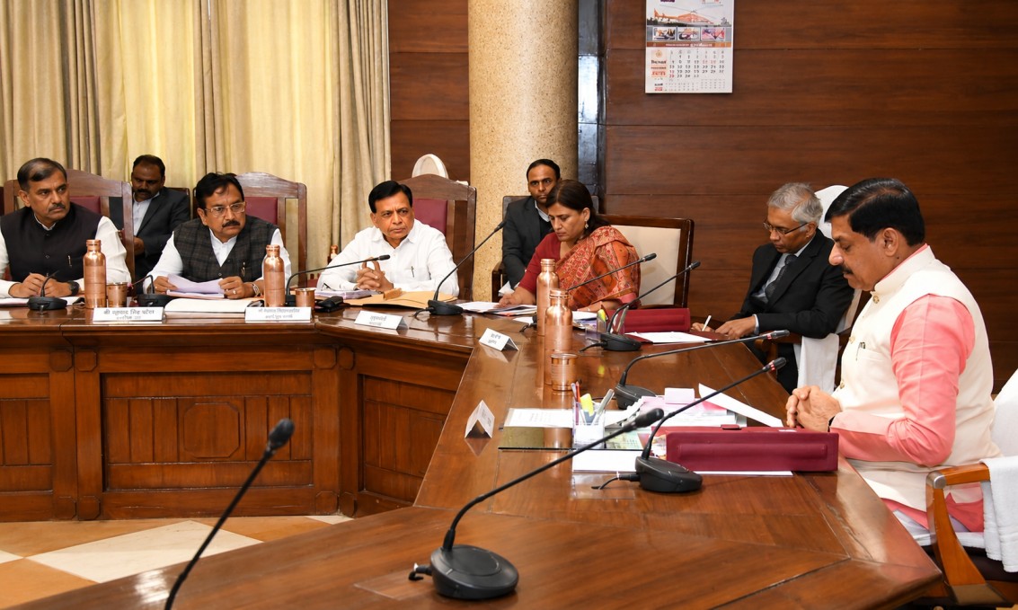 MP News: एमपी में पहली बार सितंबर में होगा चिंतन शिविर, मंत्री-अफसर ढाई साल के कामकाज पर करेंगे मंथन