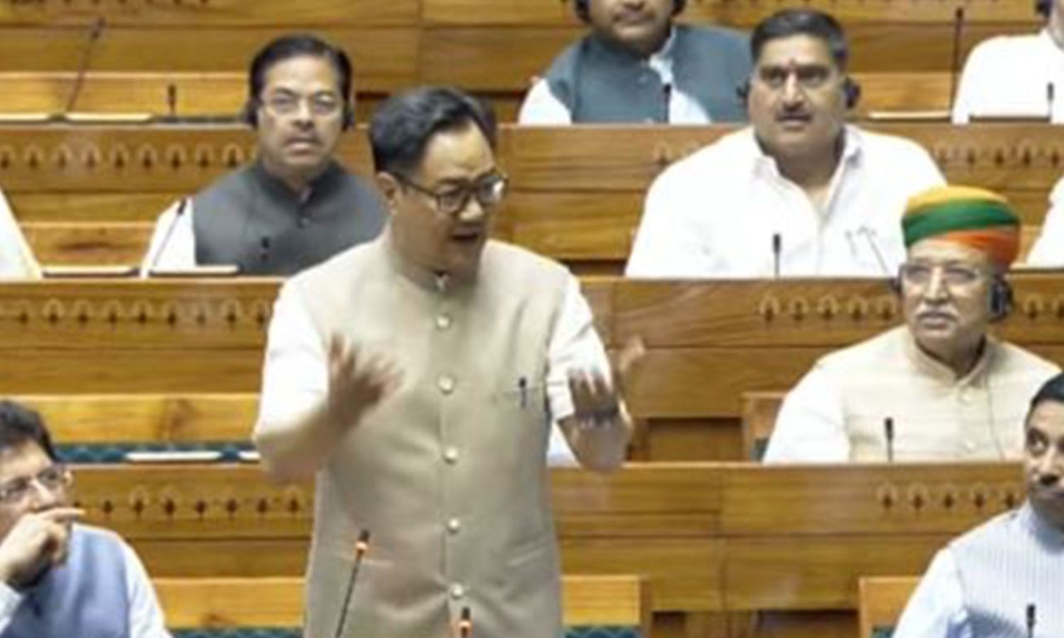 Lok Sabha Session 2026 : सरकार NEET पेपर लीक मुद्दे पर चर्चा के लिए तैयार - लोकसभा में केंद्रीय मंत्री रिजिजू