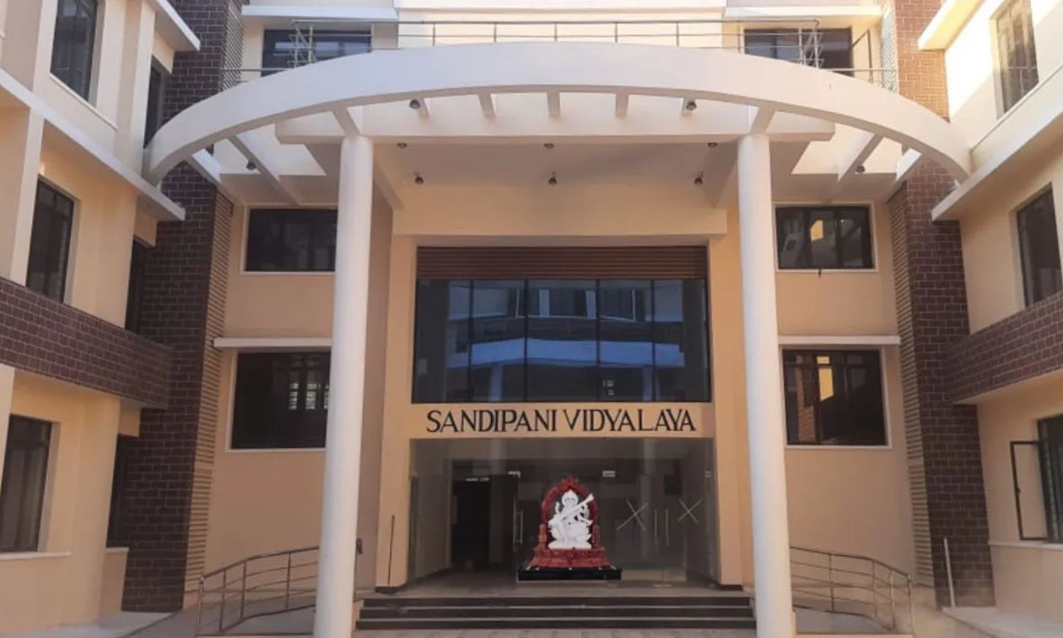 Sandipani School news: 6 लाख का बिल नहीं भरा तो, बिजली विभाग ने उदा दी संदीपनी स्कूल लाइट!